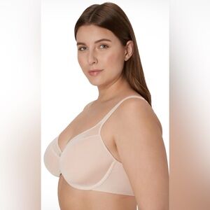 NWT Bali One Smooth U Ultra Light Underwire Bra